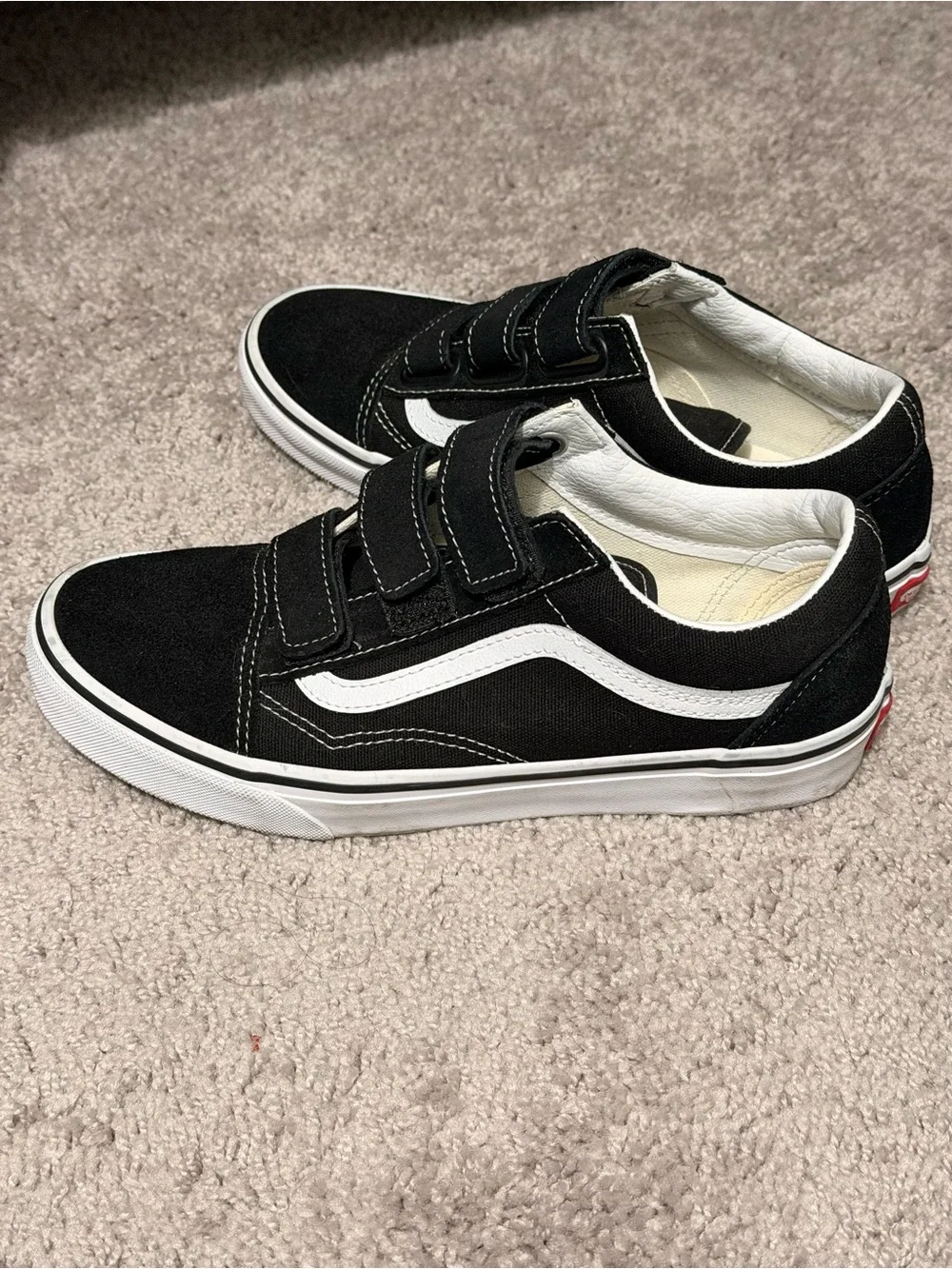 Vans Black and White Velcro Old Skool Style Men’s size 7 | Women’s size 8.5 - Picture 4 of 5